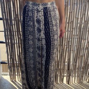 Tillys - Patrón of Peace long skirt sz S